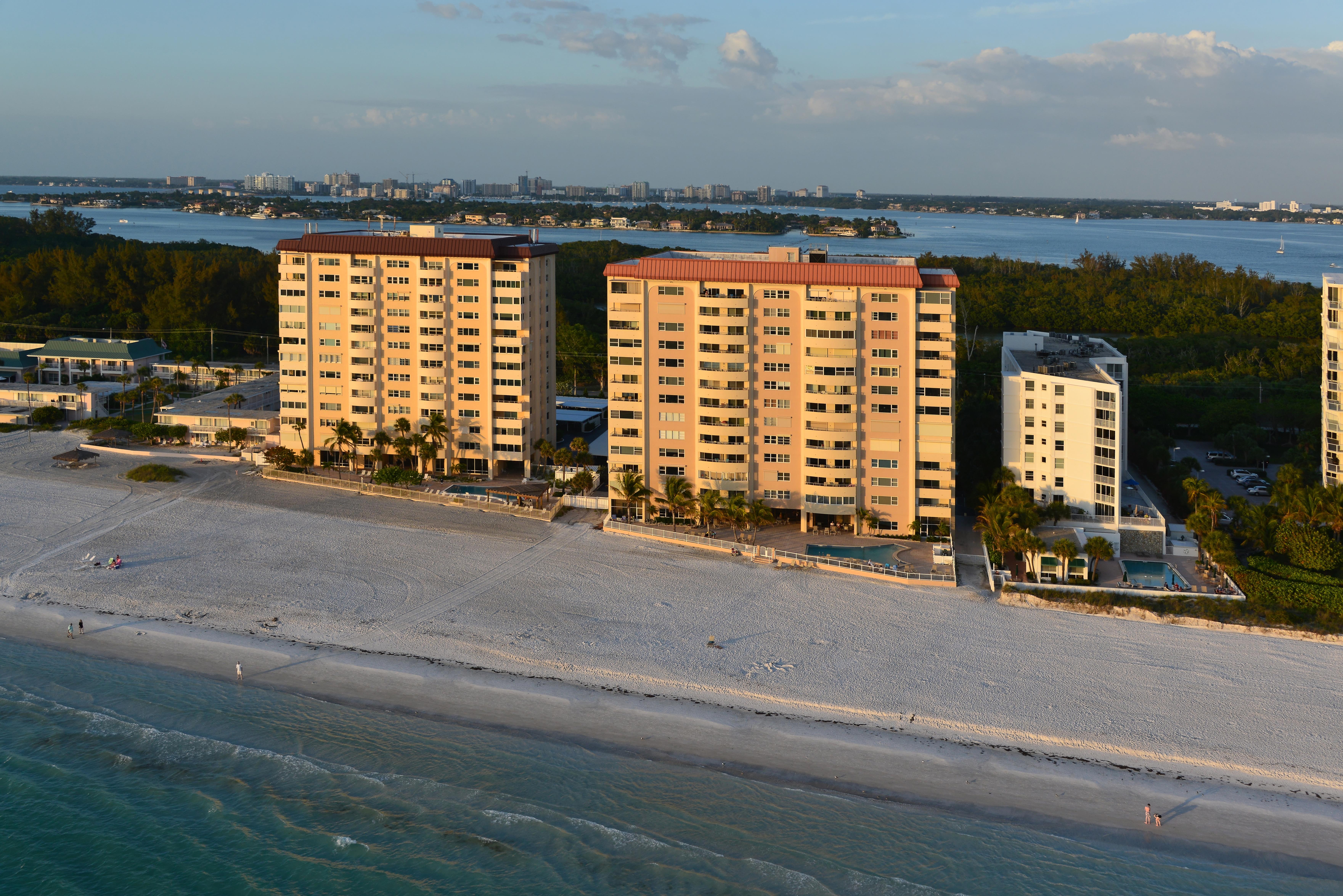 Lido Harbor Towers