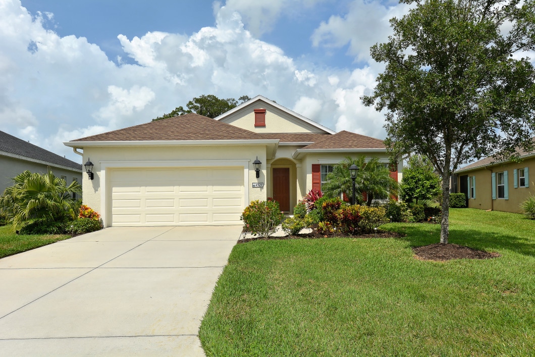 4529 Forest Creek Home for Sale in Parrish Florida A4119992