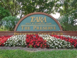 Tara Golf & Country Club in Bradenton - Entrance Sign