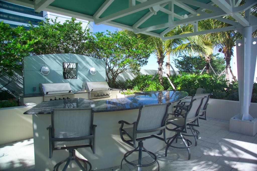 Beau Ciel Sarasota BBQ Area