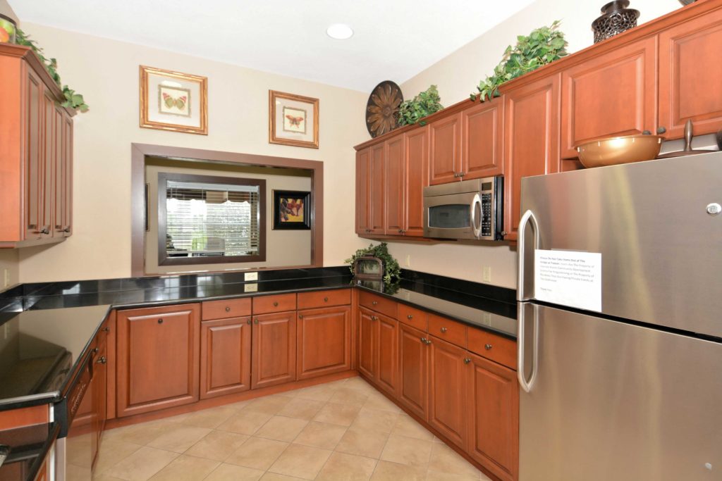 Harrison Ranch Homes for Sale | Parrish Florida 6 Harrison Ranch in Parrish Clubhouse Kitchen
