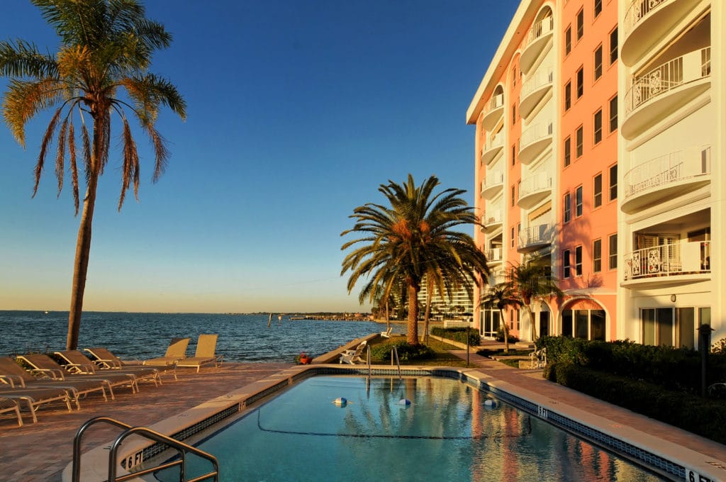 Le Chateau Sarasota Condos for Sale | Downtown Sarasota 9 Le Chateau in Sarasota Condos Pool 2