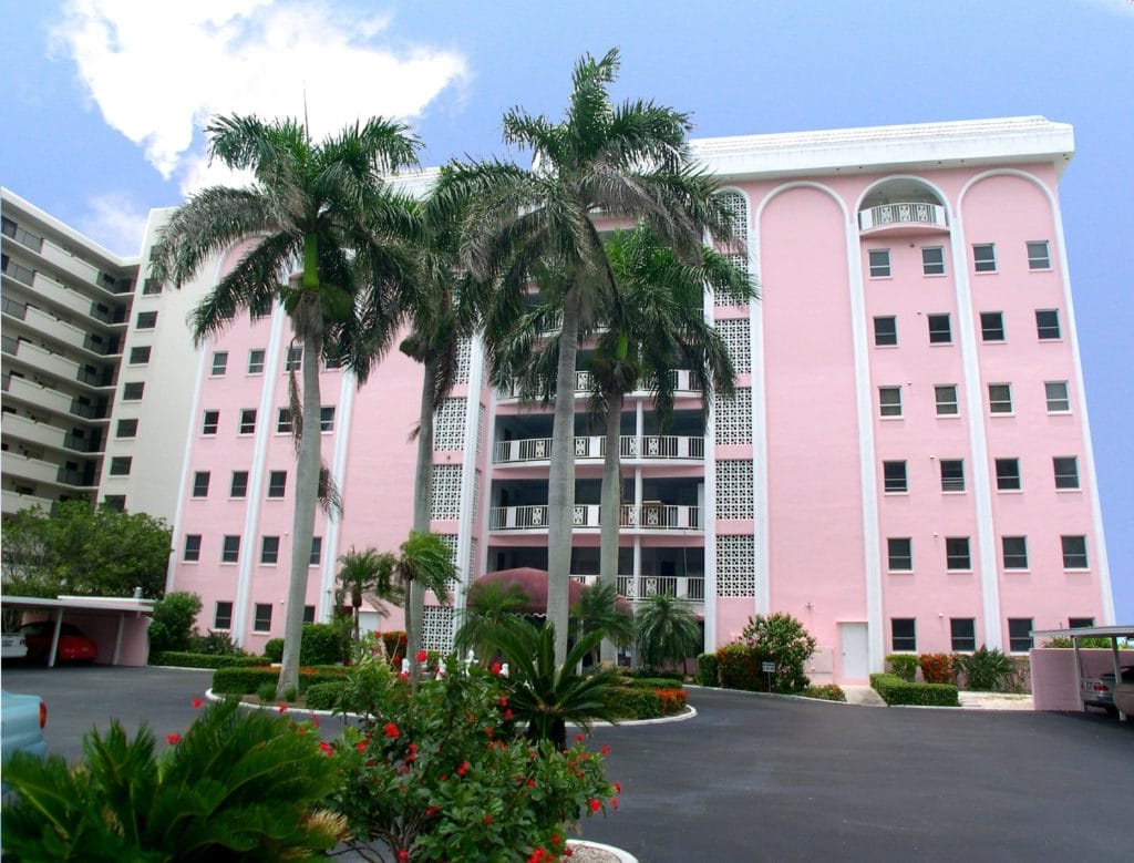 Le Chateau Sarasota Condos for Sale | Downtown Sarasota 3 Le Chateau in Sarasota Condos for Sale 2