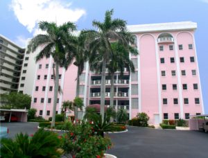 Le Chateau in Sarasota Condos for Sale 2