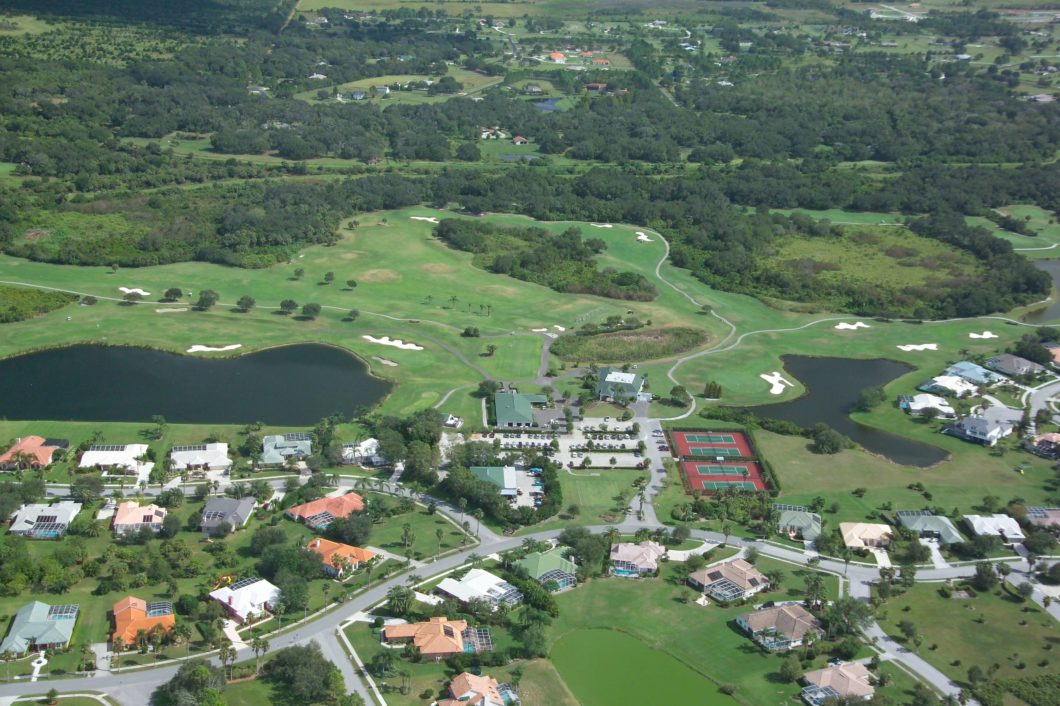 Misty Creek Country Club in Sarasota Homes for Sale with Golf