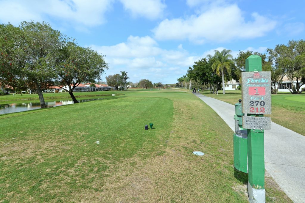 Peridia Golf Country Club in Bradenton Hole 1
