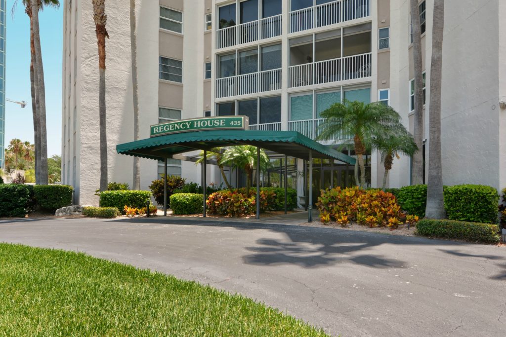 Regency House Sarasota Condos for Sale | Downtown Sarasota 2 Regency House Downtown Sarasota Entrance
