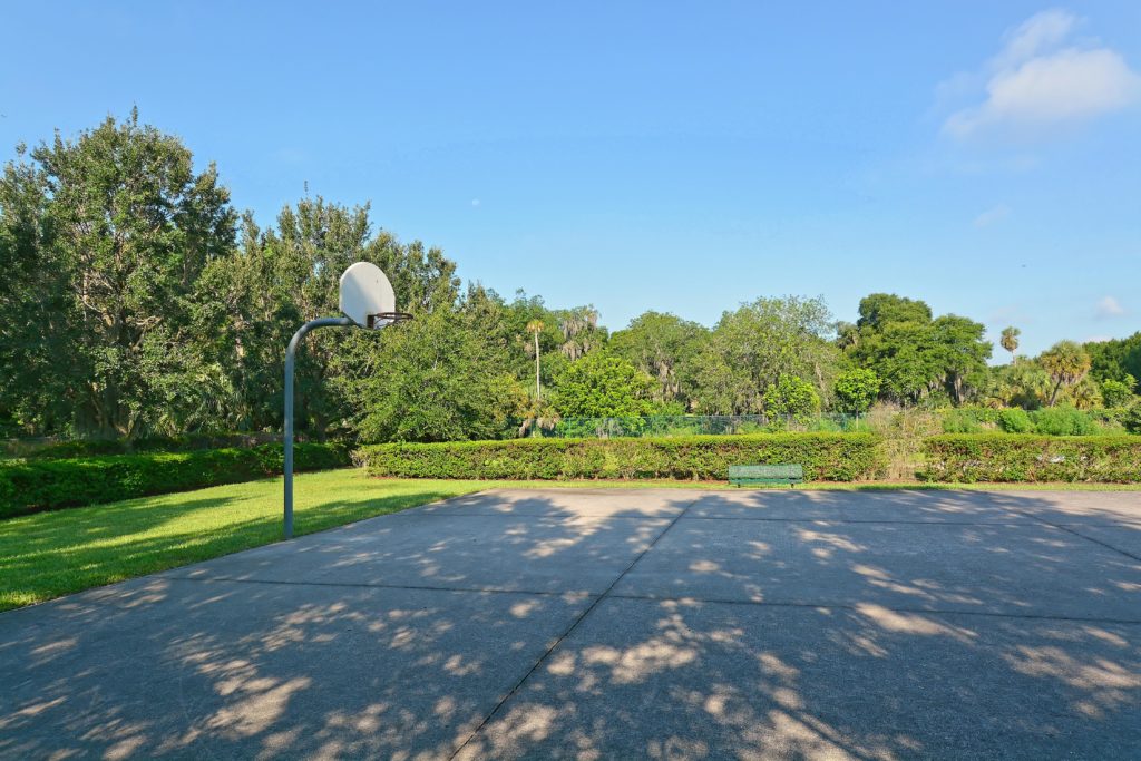 The Reserve at Crossing Creek in Bradenton Basketball Court