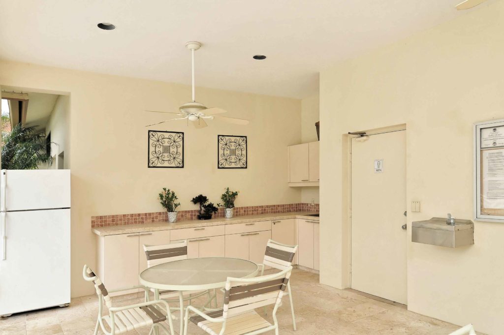 Villa D'Este Villas for Sale | Palmer Ranch Sarasota 3 Villa D Este Palmer Ranch Clubhouse