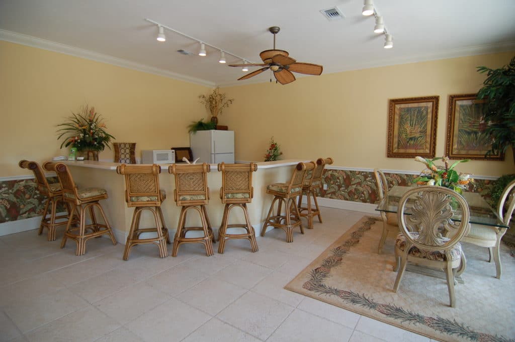 Grande Preserve on Lemon Bay Condos for Sale | Englewood 4 Grande Preserve Lemon Bay Englewood Lounge