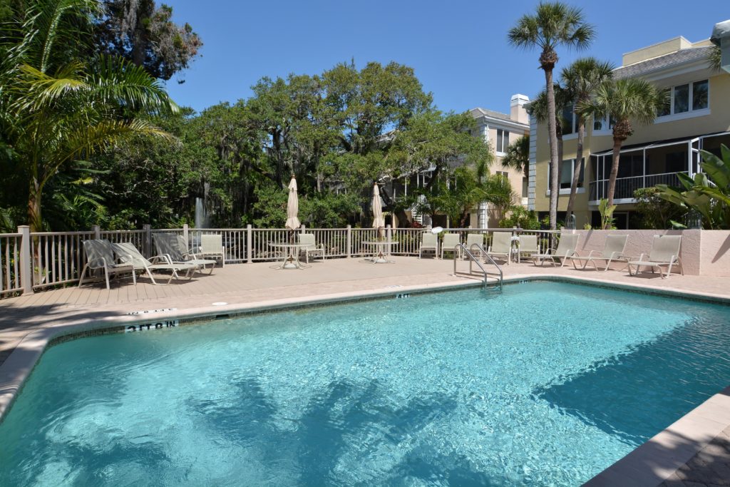 Hamilton Club in Siesta Key Pool 1