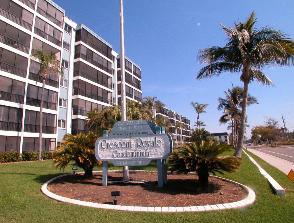 Crescent Royale in Siesta Key Entrance Sign