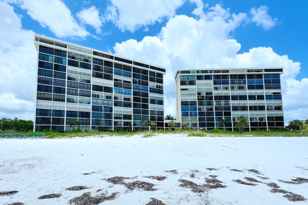 Whispering Sands in Siesta Key Condos for Sale 1