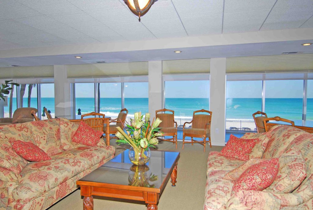 Islander Club at Longboat Key Lounge