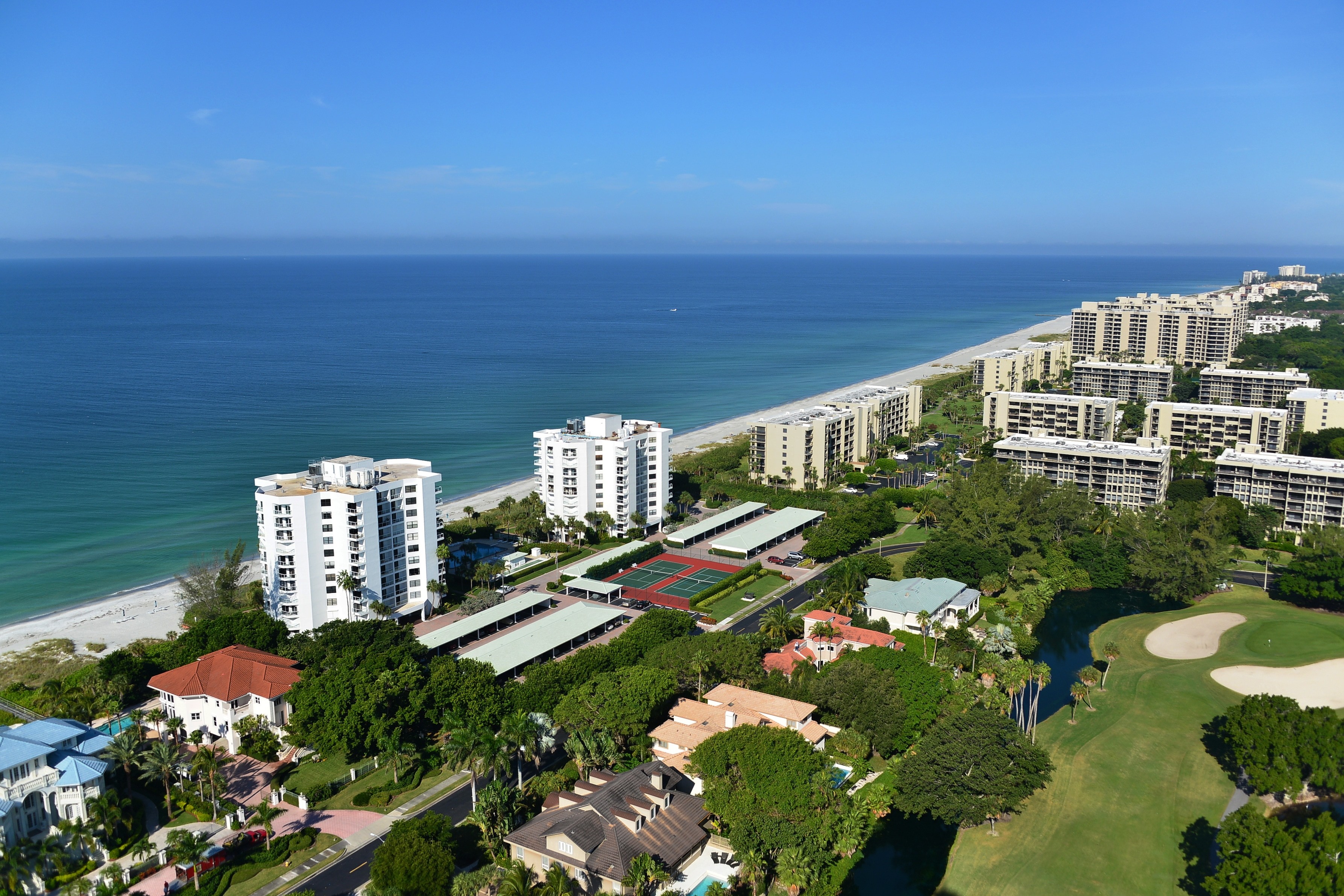 Privateer in Longboat Key : Reasonably Priced Beach Condos for Sale