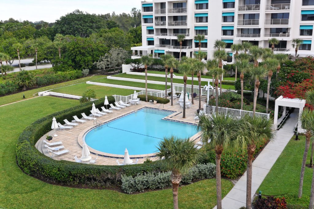 Sunset Beach in Longboat Key Pool