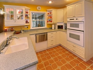 3395 Webber Woods Sarasota Kitchen