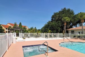 Plaza de Flores on Palmer Ranch Spa