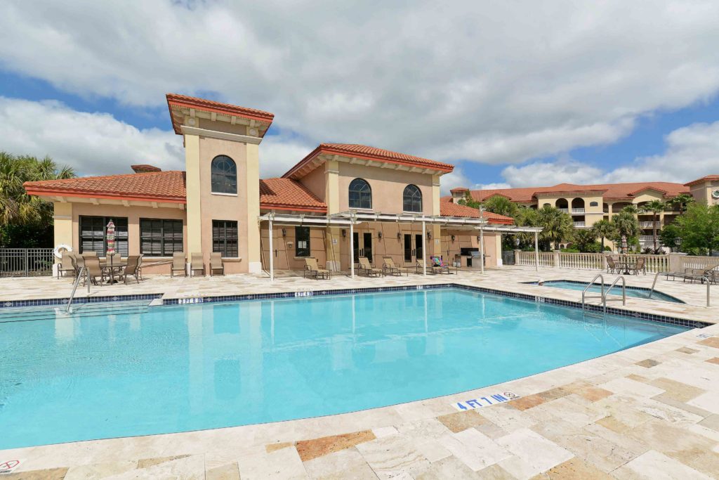 Lake Vista Condos for Sale | Lakewood Ranch Florida 13 Lake Vista in Lakewood Ranch Pool 2