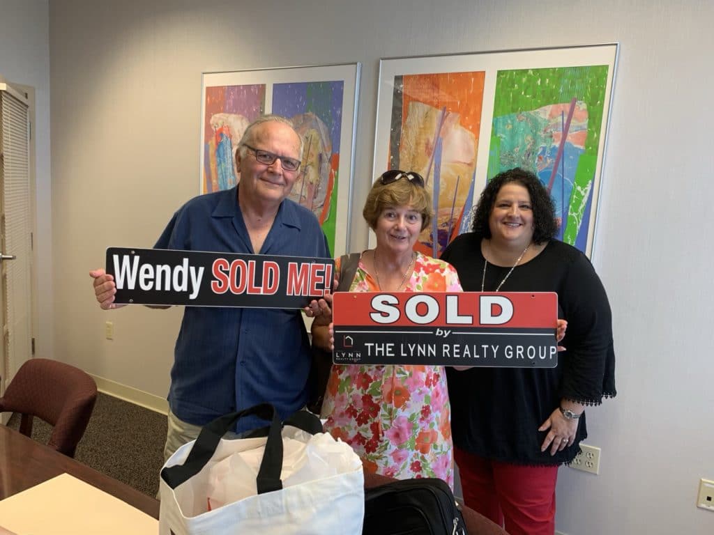 Testimonials - The Wendy Lynn Group of Sarasota & Manatee 80 Wendy Lynn Past Clients Fine Properties Realtor 3