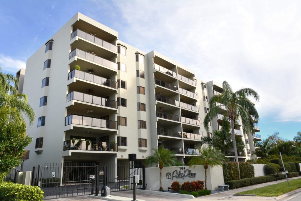 Palm Place Sarasota : Attractive Downtown Condos for Sale 2 Palm Place Sarasota Homes for Sale Downtown (14)