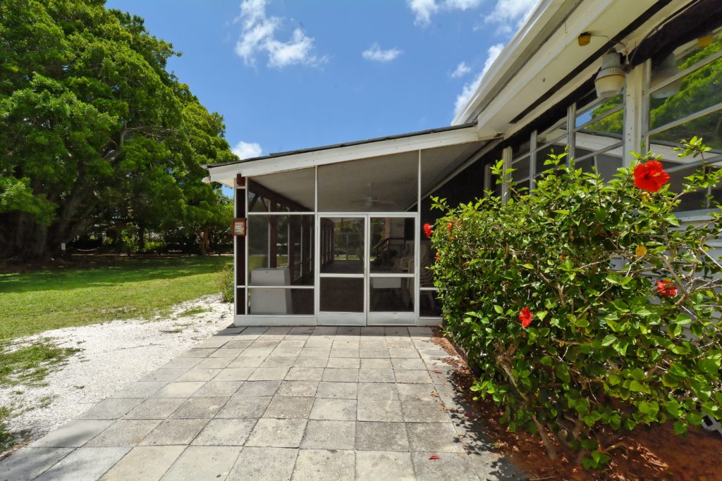 Bayshore Gardens in Bradenton Homes for Sale 10