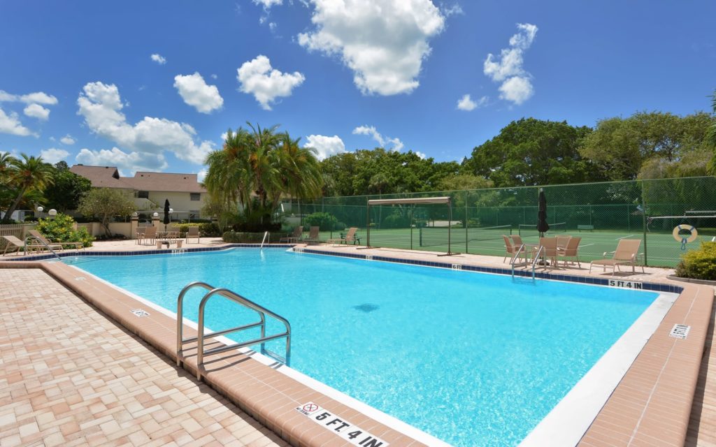 Pelican Harbour Beach Club in Longboat Key Condos for Sale 13