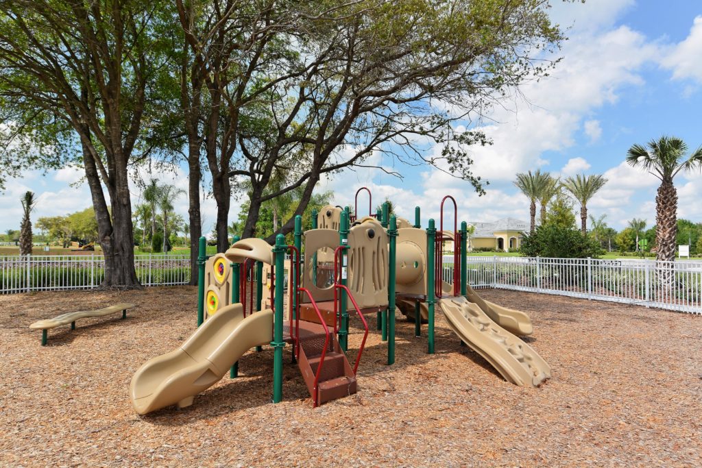 Eagle Trace Homes for Sale | Bradenton Florida 12 Eagle Trace in Bradenton Homes for Sale 12