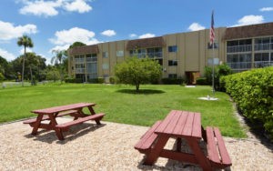 Glen Oaks in Sarasota Homes for Sale 6