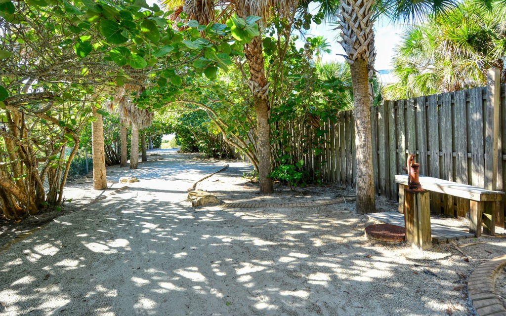 Gulf Shores in Venice Condos for Sale 2