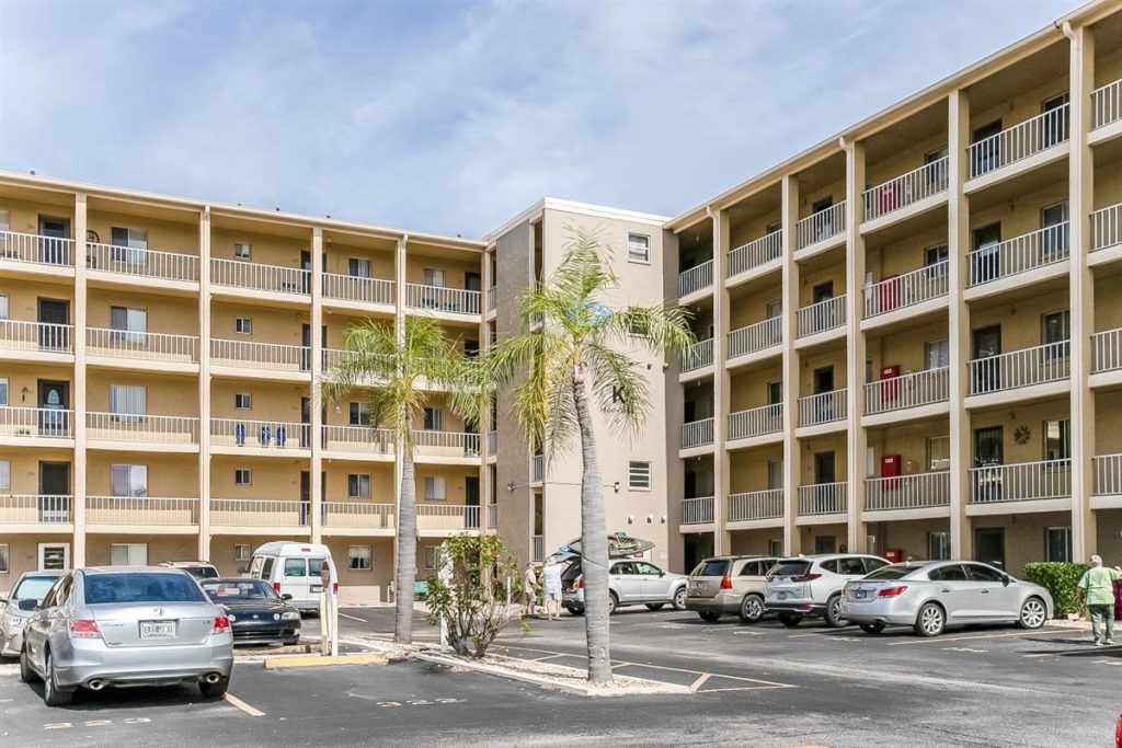 3722 Bayshore Drive Bradenton 29