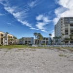 MacArthur Beach and Racquet Club Condos for Sale 14