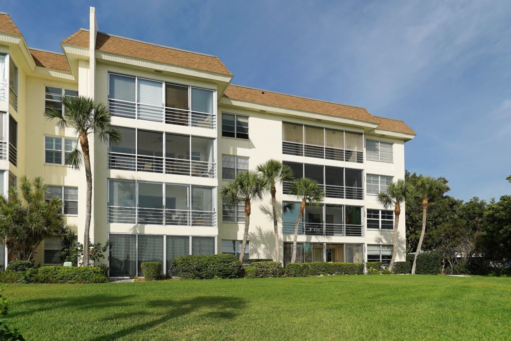 Sutton Place in Longboat Key FL Condos for Sale 9