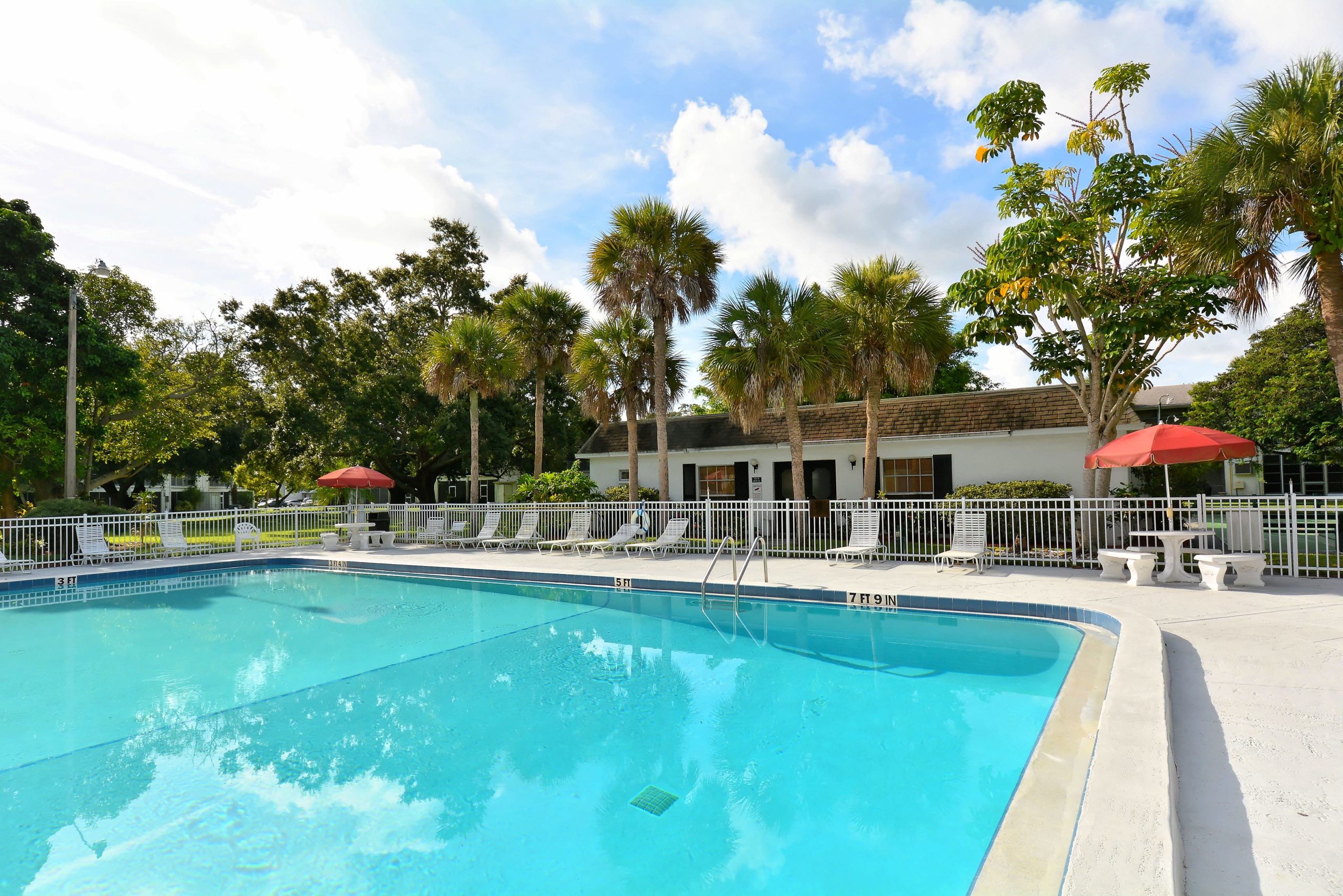 Burgundy 1 Condos For Sale Bradenton