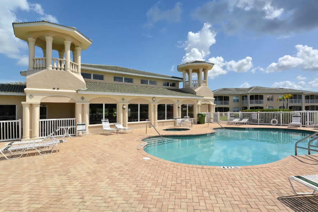 Hidden Lake Condos for Sale | Bradenton Florida 15 Hidden Lake in Bradenton Condos for Sale 1