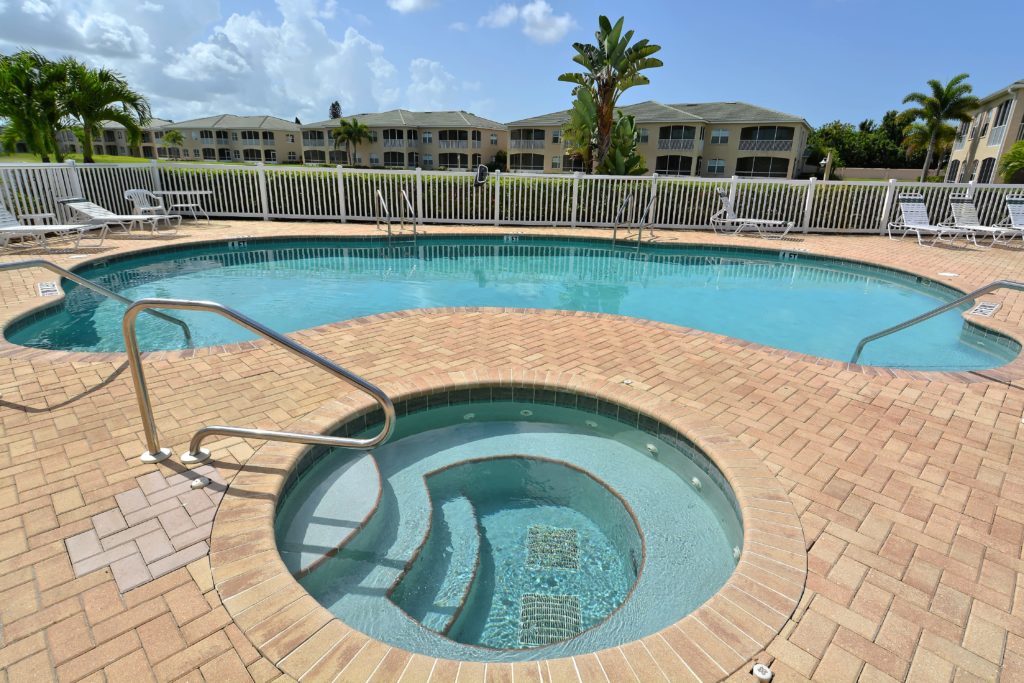 Hidden Lake Condos for Sale | Bradenton Florida 13 Hidden Lake in Bradenton Condos for Sale 3