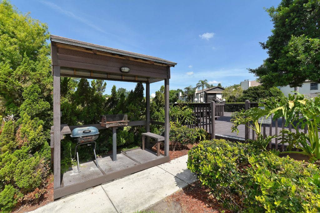 Mirror Lake Condos for Sale | Bradenton Florida 6 Mirror Lake in Bradenton Condos for Sale 1