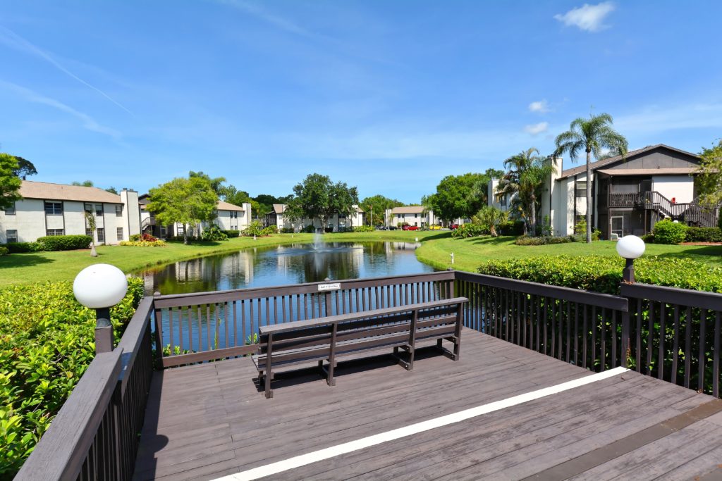 Mirror Lake Condos for Sale | Bradenton Florida 4 Mirror Lake in Bradenton Condos for Sale 8
