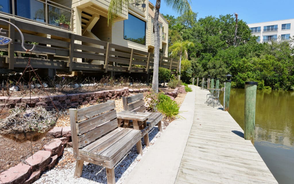 Hudson Oaks Sarasota Condos for Sale 11