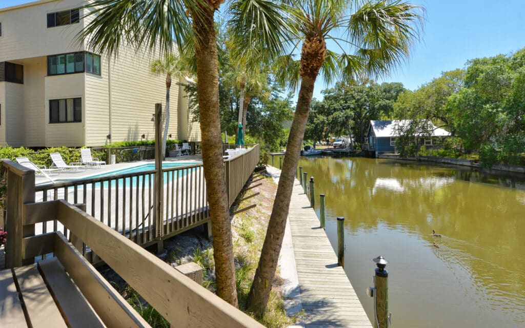 Hudson Oaks Sarasota Condos for Sale 3