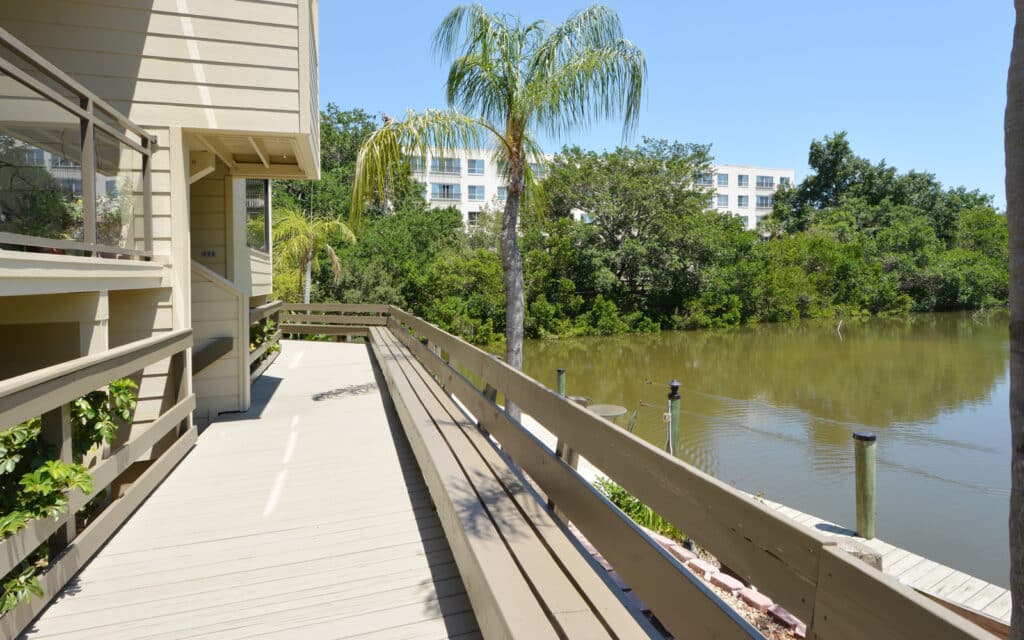 Hudson Oaks Sarasota Condos for Sale 8