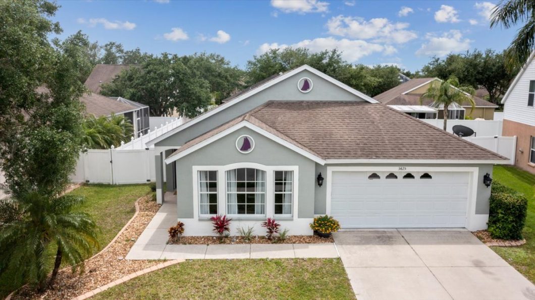 Home for Sale at 3425 70th Glen E Palmetto Florida
