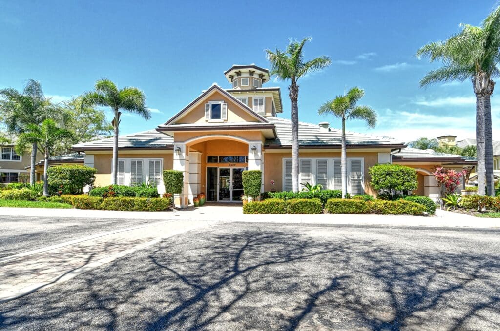 Edgewater Lakewood Ranch Home for Sale 3