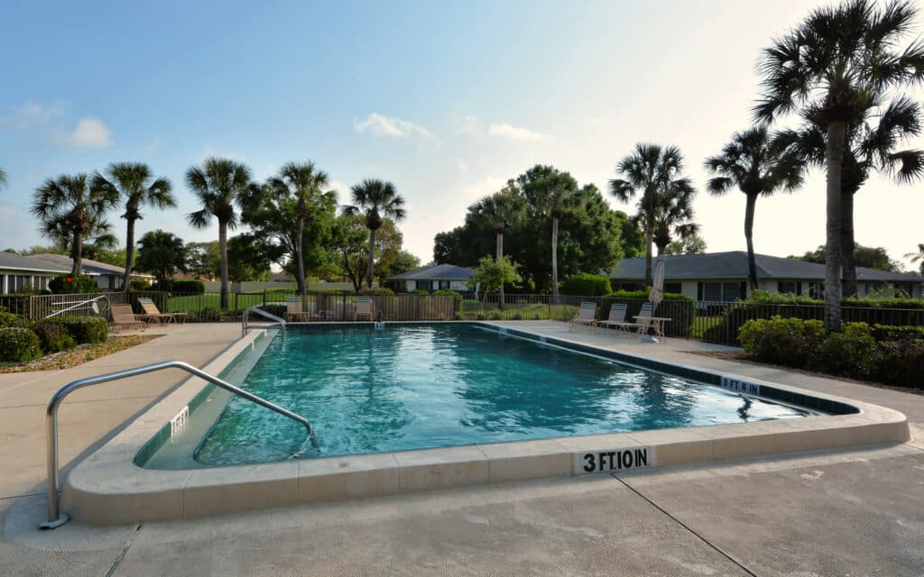 Fairway Point Palm Aire Sarasota Townhomes for Sale 4