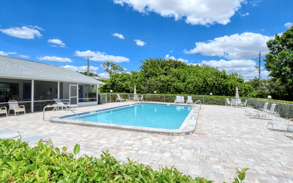 Pinehurst Palm Aire Sarasota Homes for Sale Condos 6