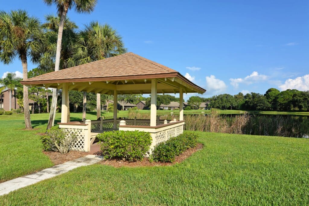 Woodlake Villas at Palm Aire Sarasota Florida Homes for Sale 3