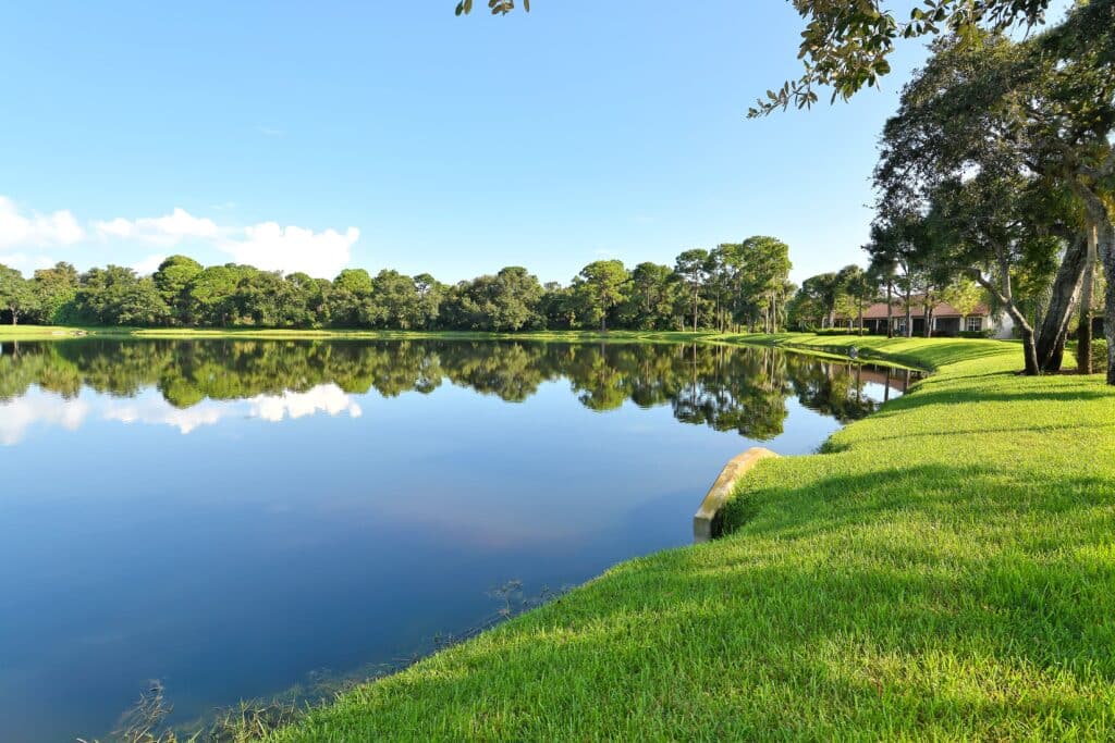 Woodlake Villas at Palm Aire Sarasota Florida Homes for Sale 5